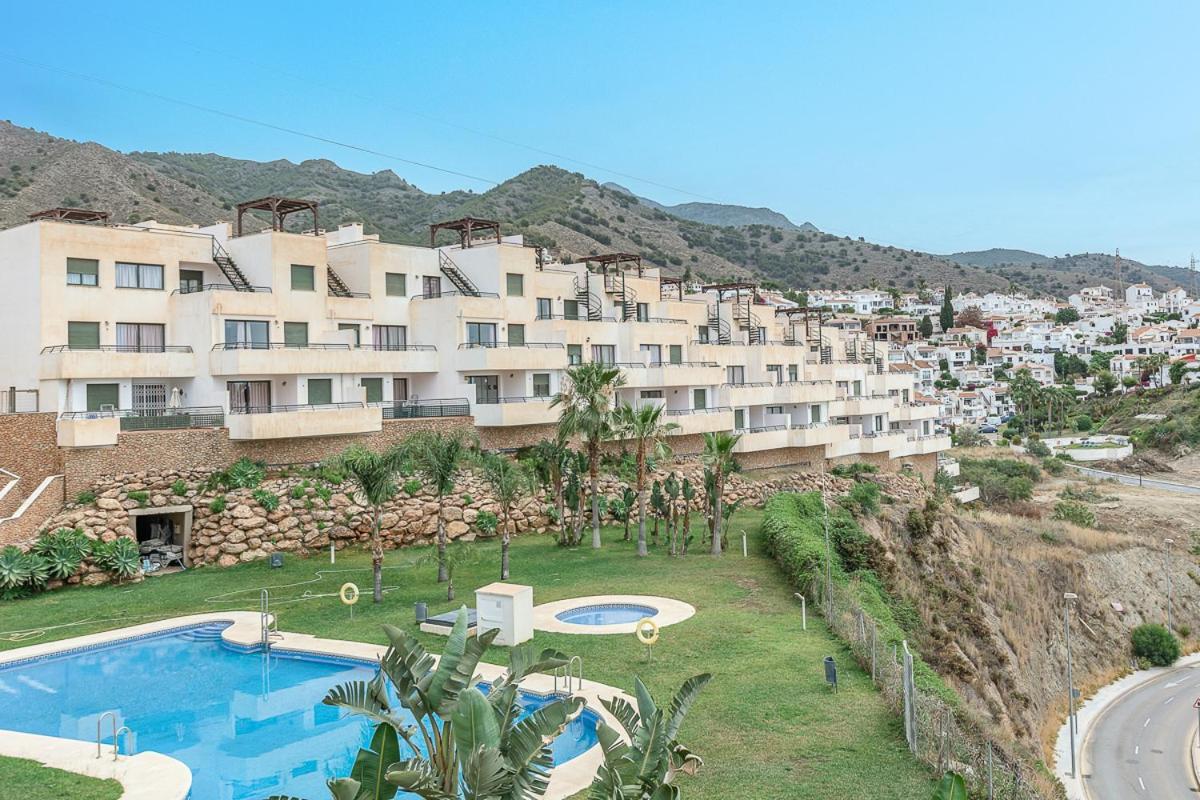 Andaluz Apartments Mar De Nerja Exterior photo