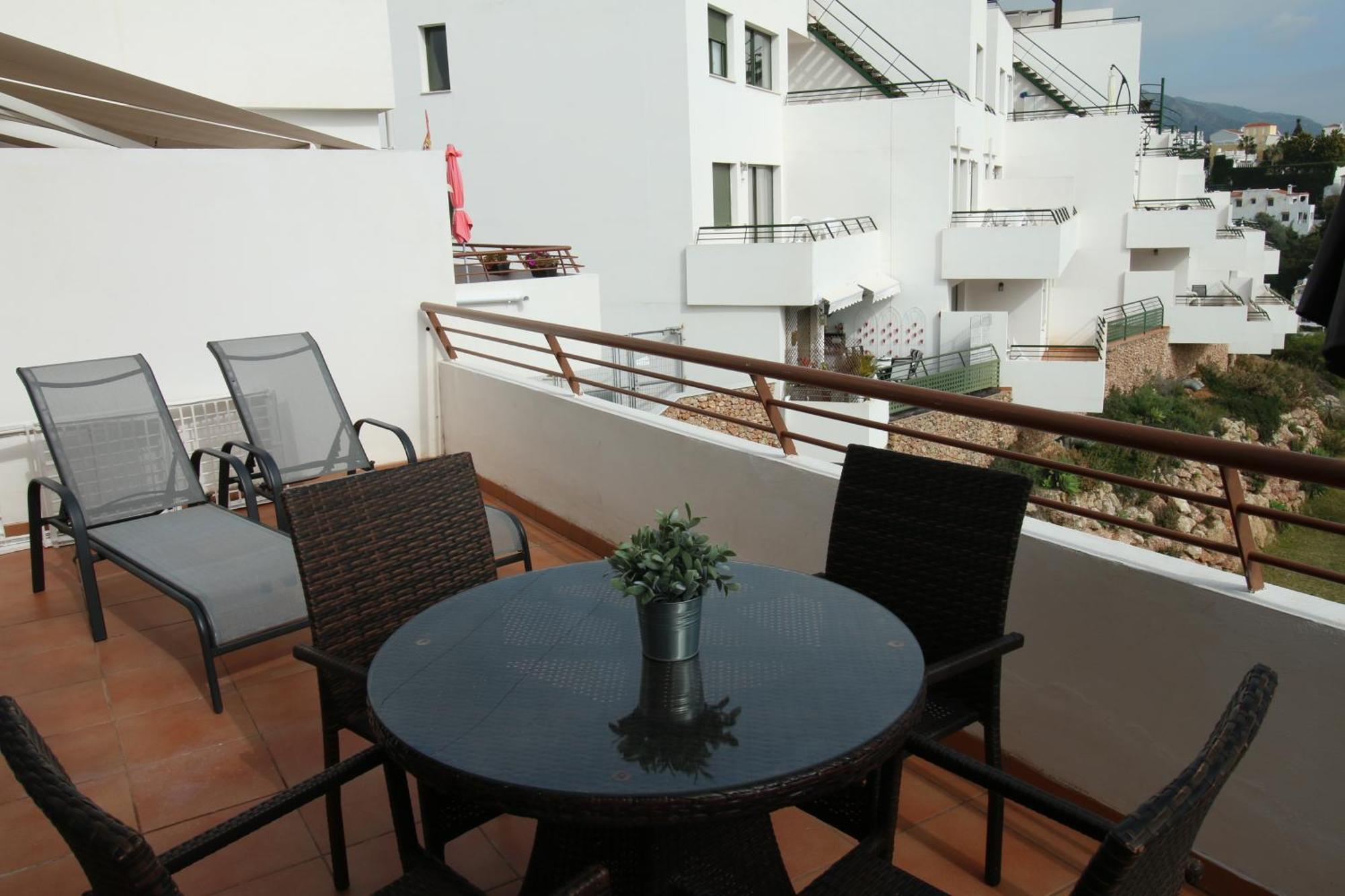 Andaluz Apartments Mar De Nerja Exterior photo