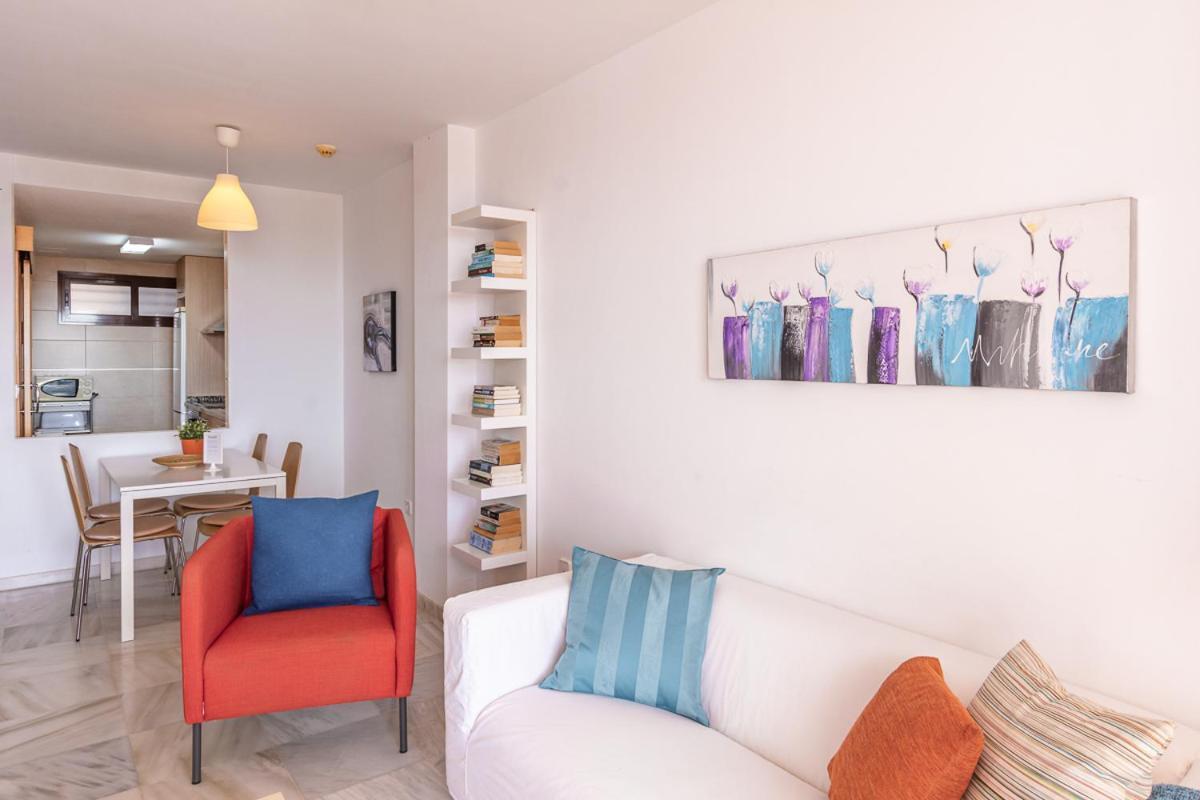 Andaluz Apartments Mar De Nerja Room photo